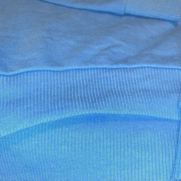 Disney Juniors top   - Picture 7 of 8